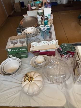 Estate / Moving Sale