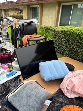 Lots of free stuff!!