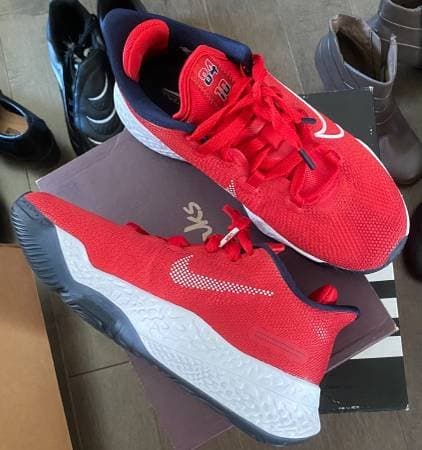 ALL KINDS OF SHOES USED AND BRAND NEW