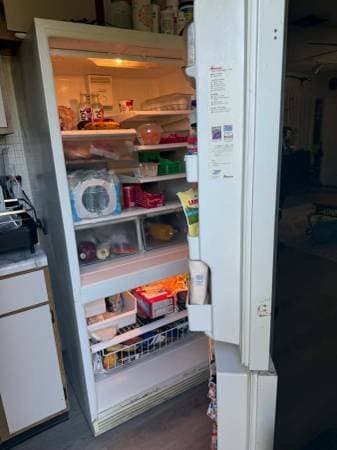 2 Working Refrigerator w/icemakers