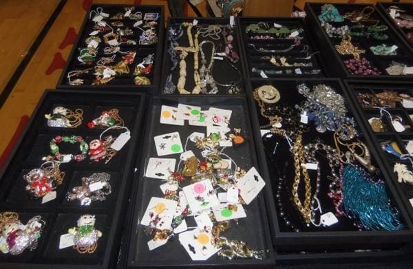 Garage Sale (11111 Main St. Clarence, NY)
