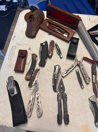 Garage sell happening now!