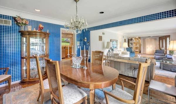 Bates ESTATE SALE –Vintage Furniture, Purses, Footwear & Fine Crystal!
