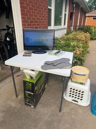 Garage sale! - Men's & Women's clothes, shoes, kitchen items