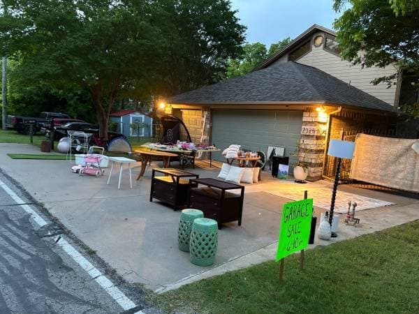 Lake Weatherford Community Garage Sale