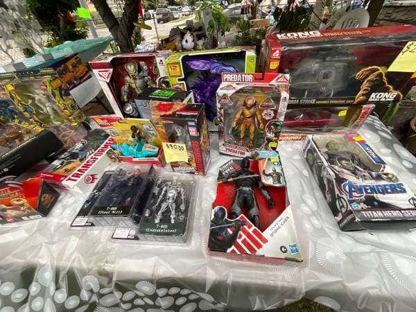 Big Yard Sale Toys,Clothing,Shoes,Handbags,Fashion Jewelry May 16/17