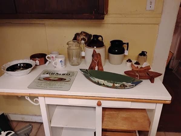 Moving Sale near Magazine and Napoleon