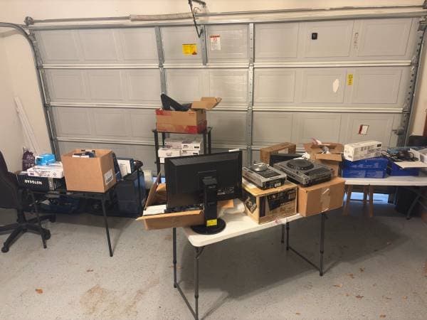 MAY 16 LEWISVILLE ELECTRONICS/COMPUTER/ACCESSORIES GARAGE SALE