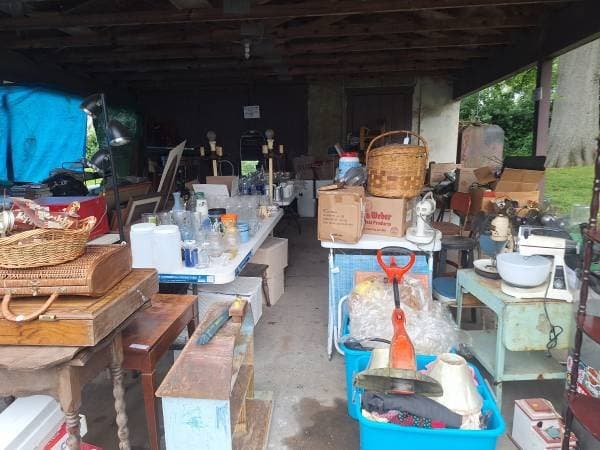 Yard Sale 3217 Royalton Ave
