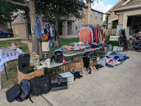 GARAGE SALE
