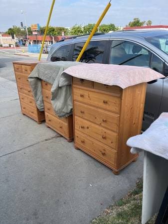 Yard Sale lots of things!! Furniture, kitchen appliances, clothes!