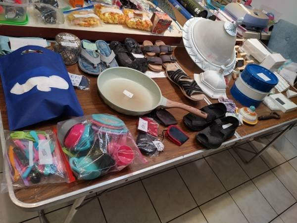 Summer Indoor Sale by Lyn