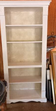 Moving sale! Ortega Forest - find your treasure!